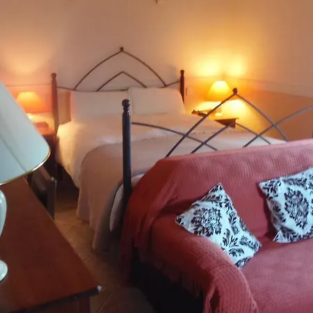 Caheroyn House Bed and Breakfast Athenry